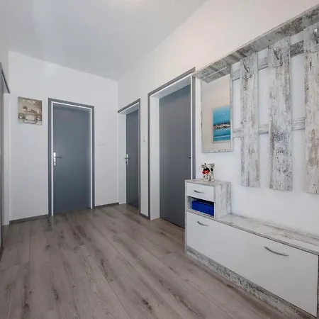 House Stojakovic * Banjol