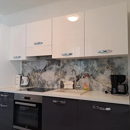 House Stojakovic アパート *