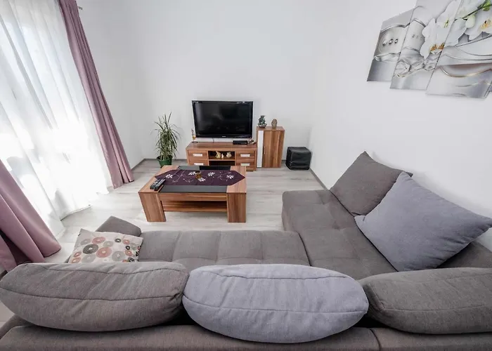 House Stojakovic アパート