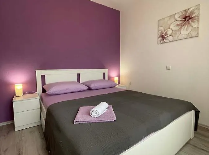 House Stojakovic アパート