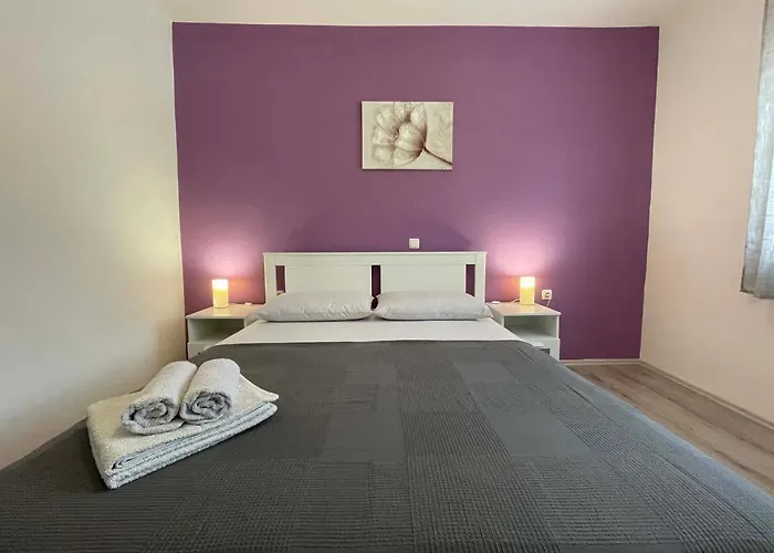 House Stojakovic アパート *